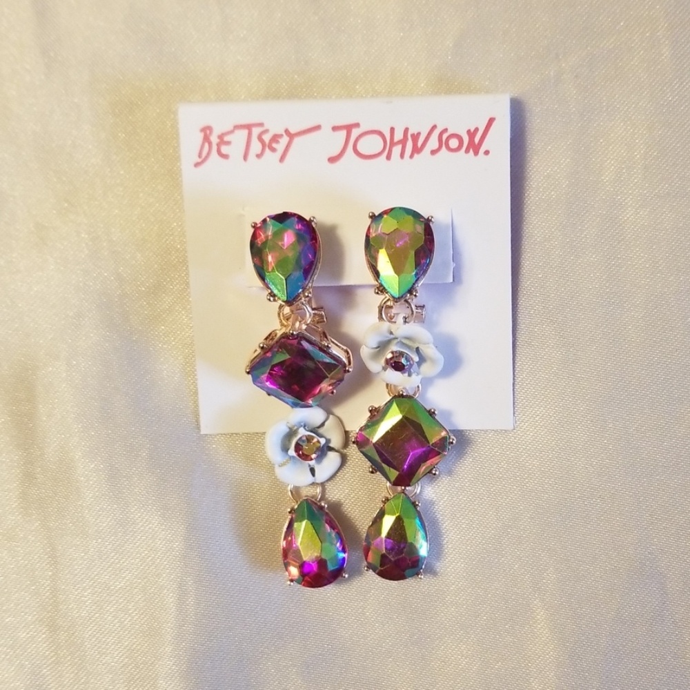 Betsey Earrings